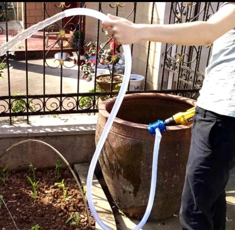 pompă grozavă cu burghiu